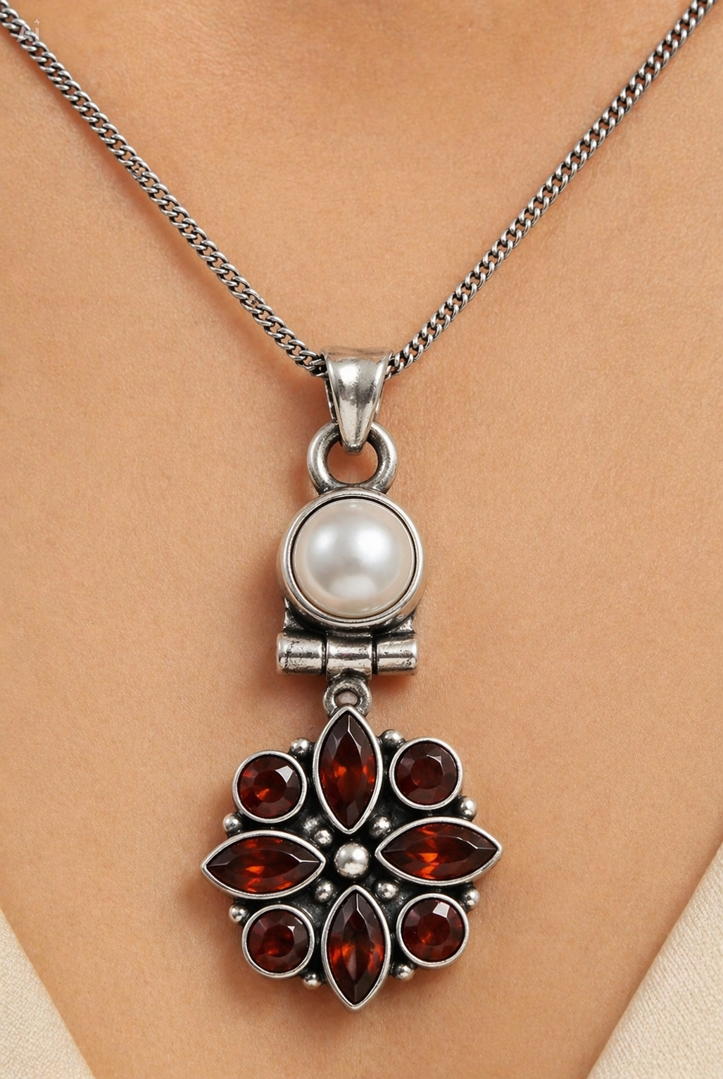 Zaria Petal Pendant